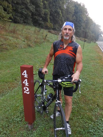 Maplewood chiropractor bikes Natchez Trace, all 444 miles