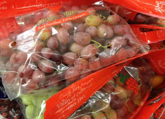 Grapes now come in bags at St. Louis Aldi stores.