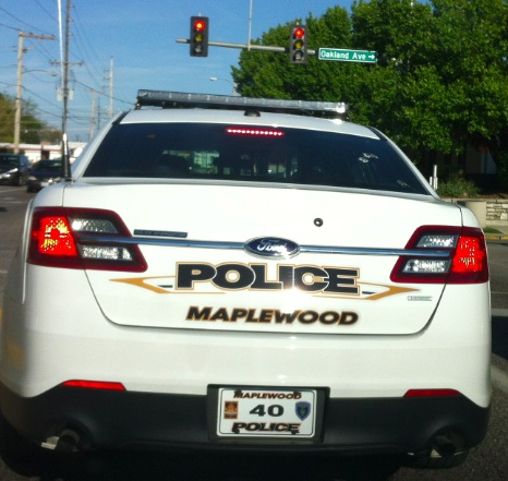 Police arrest 2 men on 3 charges at Maplewood Commons