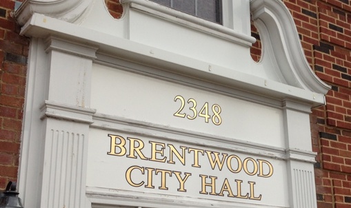 Brentwood Public Works committee disagrees on staff, dead trees