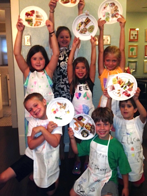 10-year-old holds kids cooking camp in Brentwood