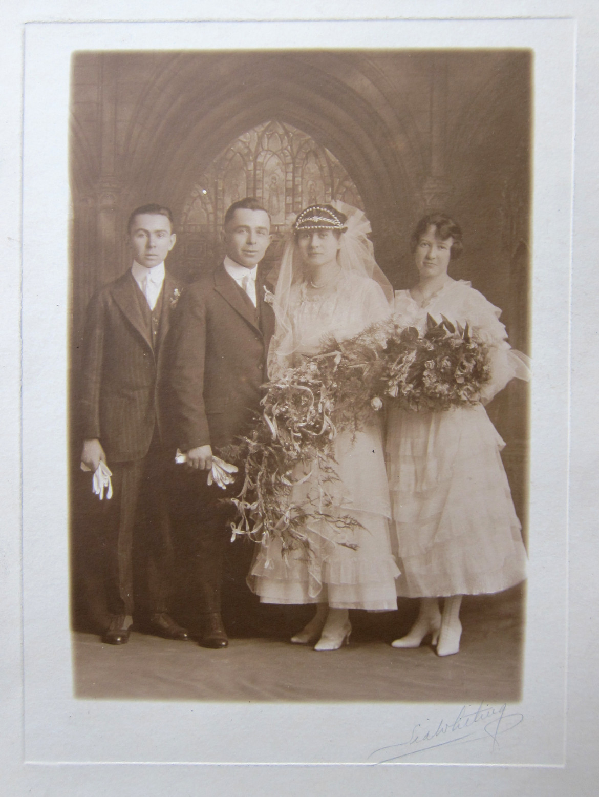 This is the wedding photo of Matt's great grandparents, Talitha Wuellner and Max Slavik.  They may have been the first owners of the home at 2855 Laclede Station Road.