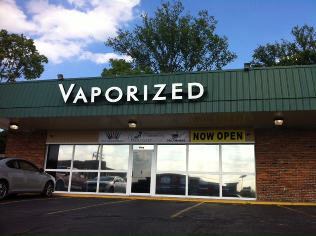 E-cig shop opens on Big Bend