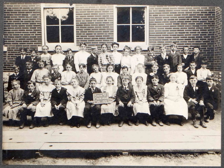 It is very helpful when the photos show a date such as this one does-May 1907. The original is a gift of the Ratkowski-Houser Foundation to the Maplewood Public Library