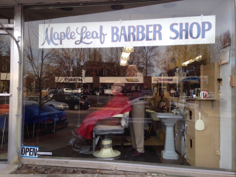 Barber since Reagan administration is retiring