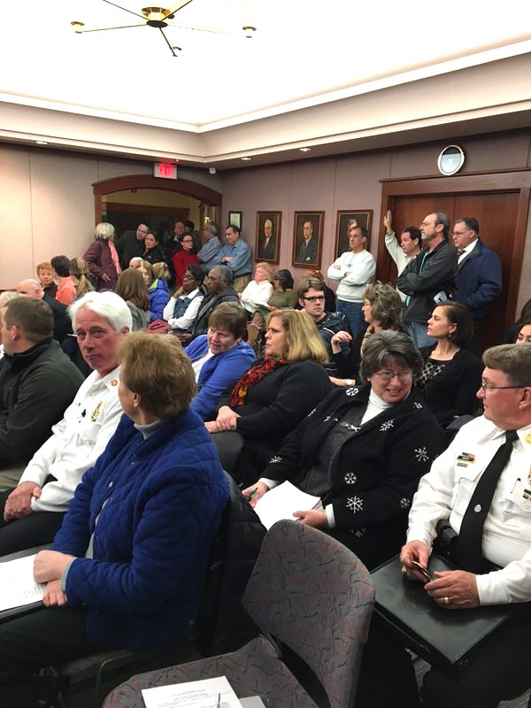 Richmond Heights council chambers fills up before the Jan. 4 meeting. via @RichmondHeightsMO Twitter