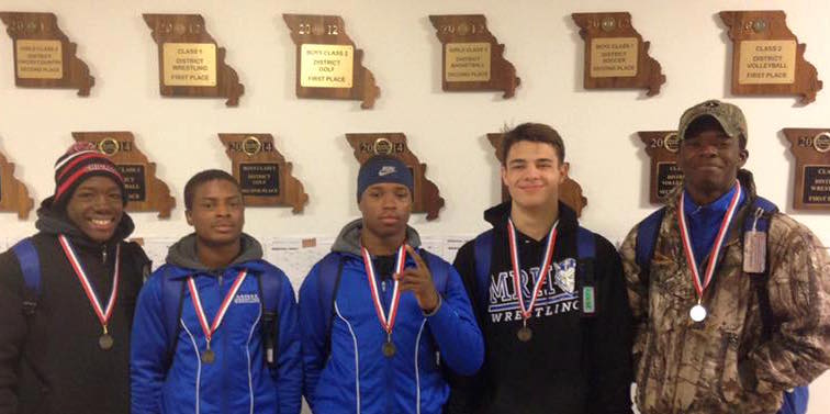Brentwood 3rd, MRH 4th in wrestling district meet