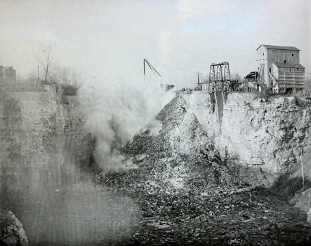 Note in this photo how much of the quarry remains to be filled. Courtesy of the Maplewood Public Library.