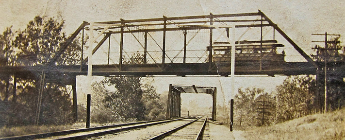This is the earliest photo of the Edgebrook bridge that I have found. Courtesy of Linda Kosiacki.