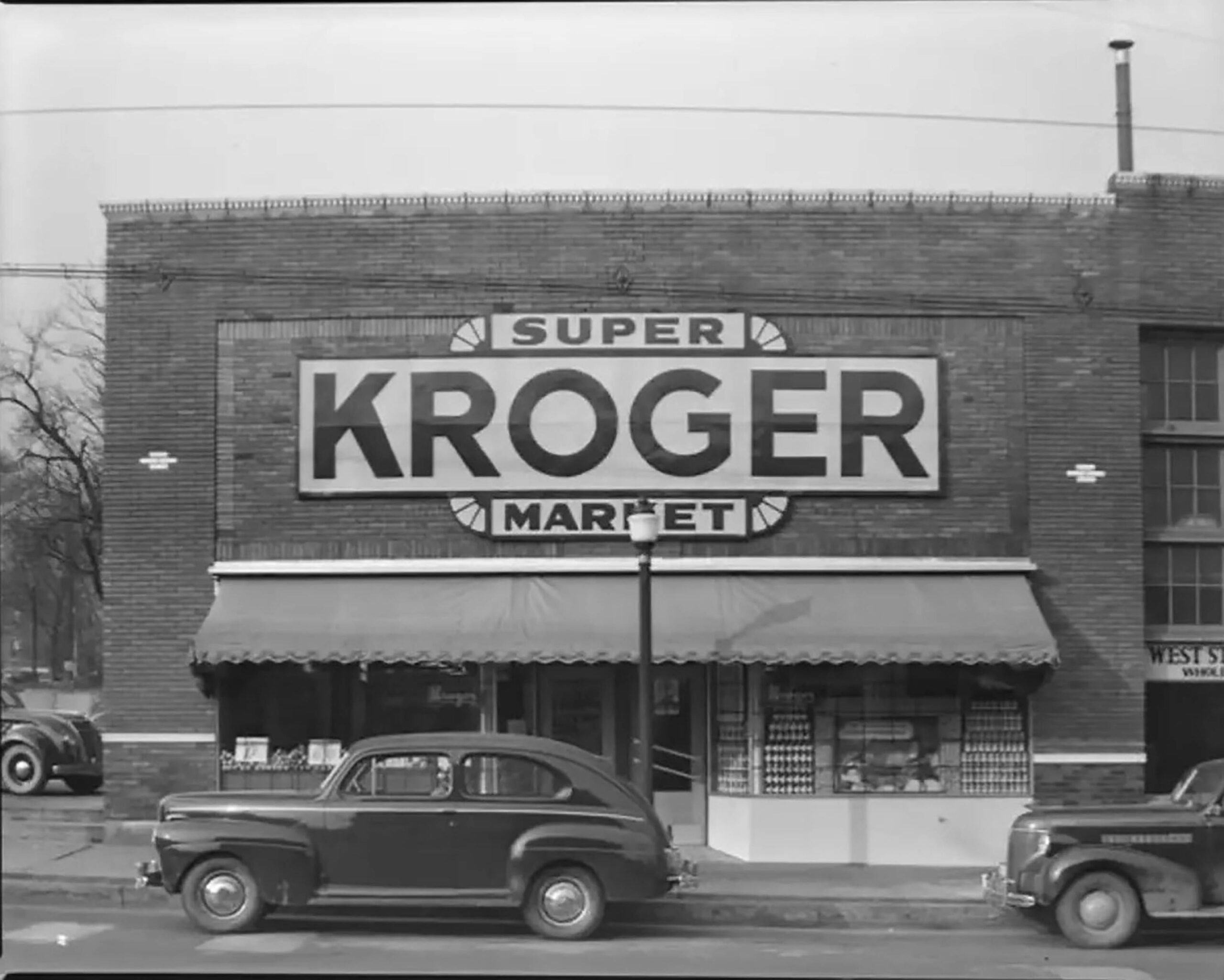 Maplewood History: A Rare Image of an Early Kroger Super Market