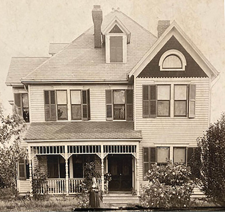 Maplewood History: Two Sarah Harrisons, Three Charles Humphreys and Two William Holmes