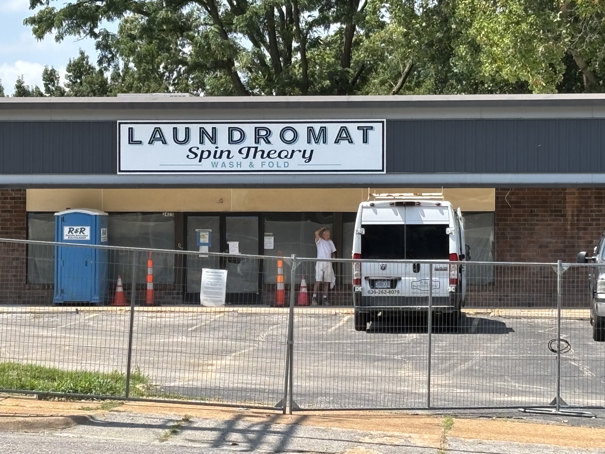 Maplewood’s 2nd laundromat getting close; sign goes up
